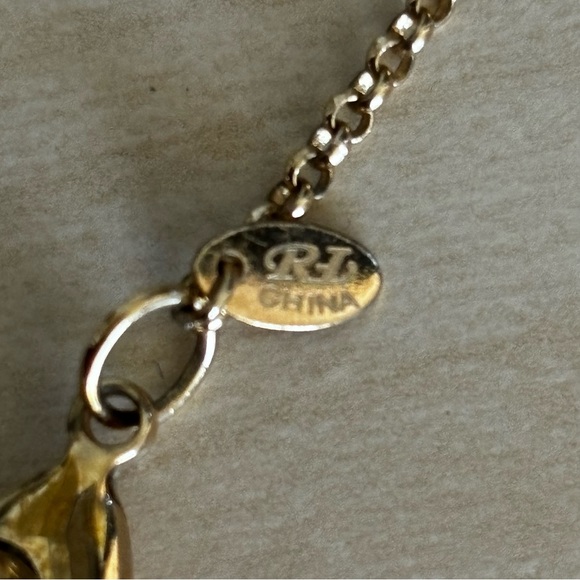 RIVKA FRIEDMAN 18K Gold Clad Pebble & Faceted Rock Crystal Station Necklace - Picture 6 of 6